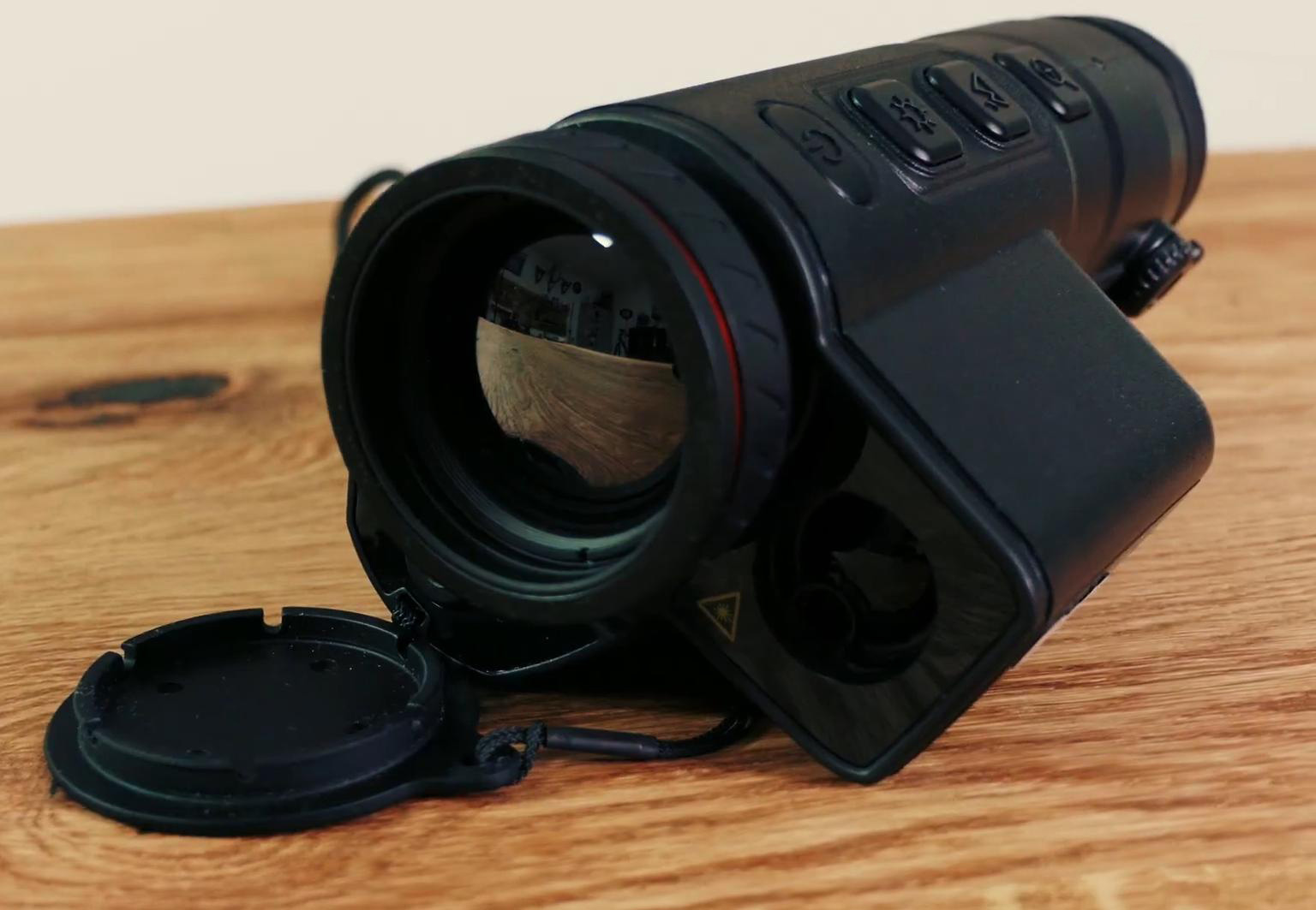 тепловизионный монокуляр  модель EATECH SD331 LRF 384x288 D35