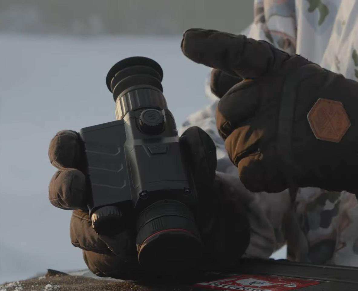 внешний вид EATECH SR630