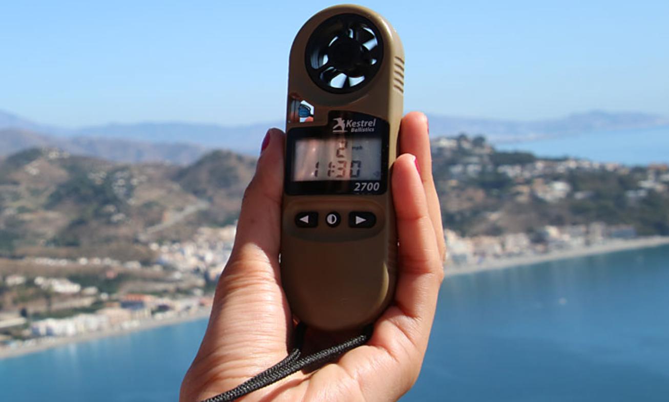 преимущества Kestrel 2700 Ballistic / Tan