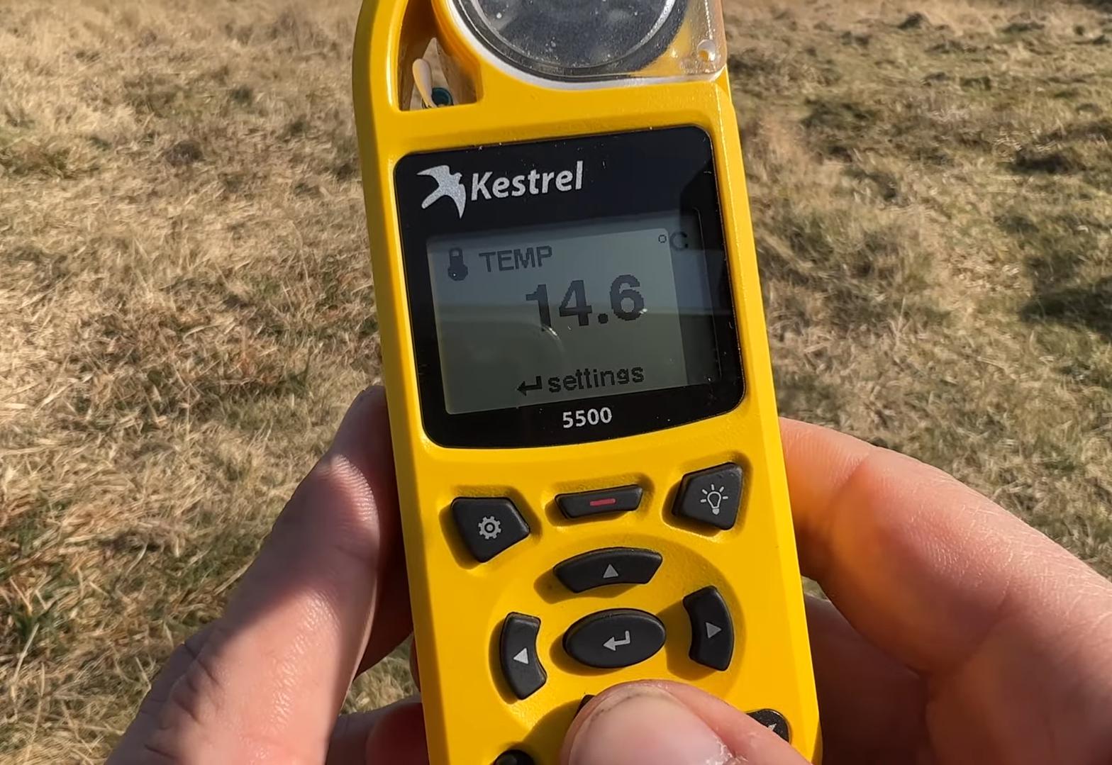 характеристики Kestrel 5500 с функцией LiNK + Vane Mount / Yellow