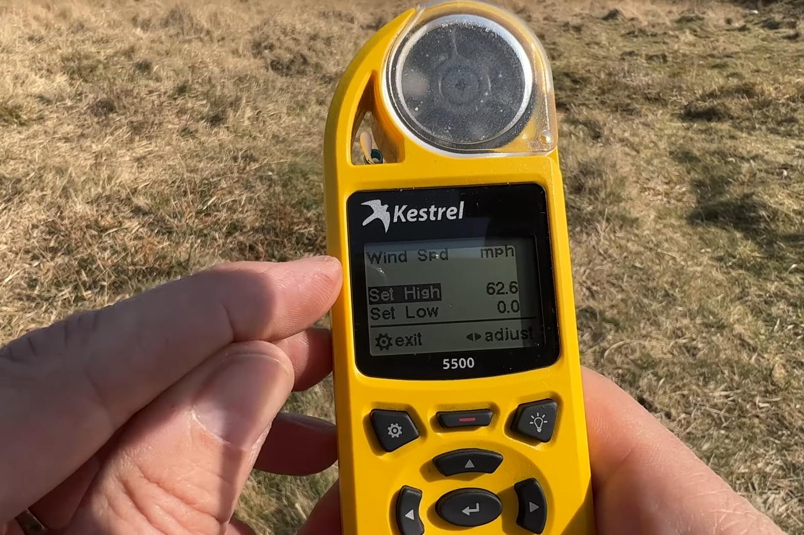 преимущества Kestrel 5500 с функцией LiNK + Vane Mount / Yellow