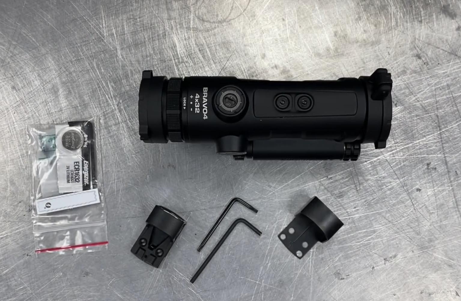 оптический прицел модель Sig Sauer BRAVO4 BATTLE PACK Prism Sight 4x32