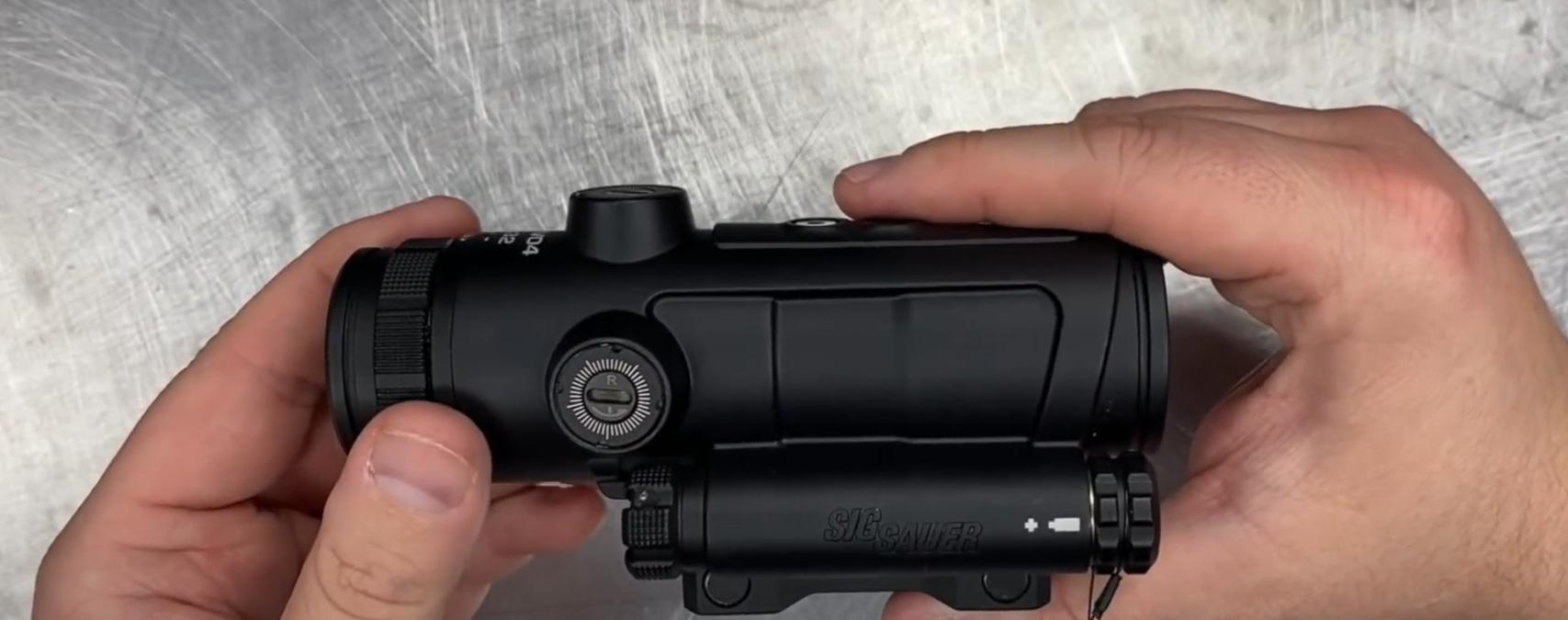 особенности Sig Sauer BRAVO4 BATTLE PACK Prism Sight 4x32