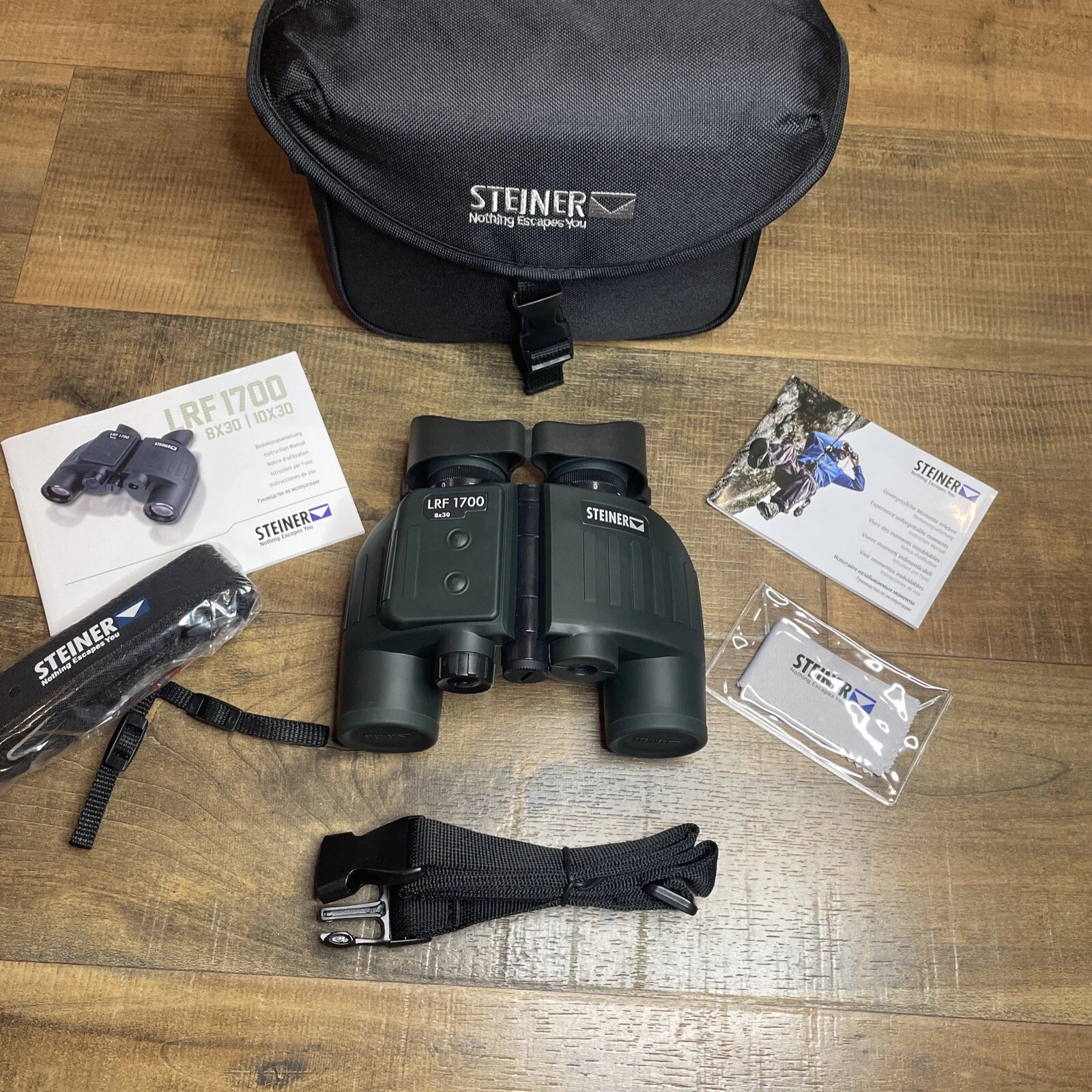 особенности Steiner LRF 1700 8x30