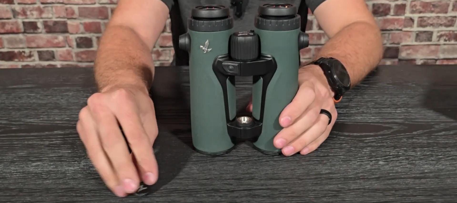 особенности Swarovski EL Range TA 12x42 green